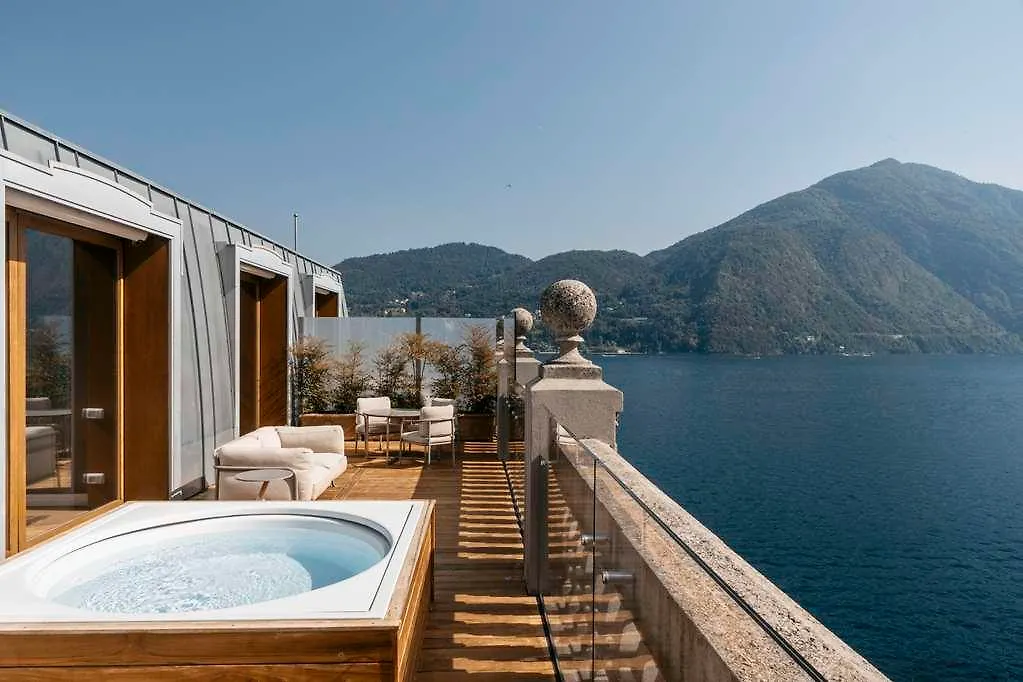 Grand Hotel Tremezzo 5*,  Italy
